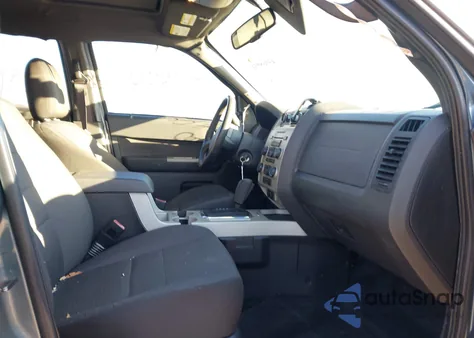 2012 Ford Escape Xlt z USA, uszkodzony, nr VIN 1FMCU9D74CKC73735